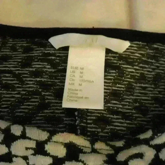 H&M Printed dress in good condition - Picture 3 of 3